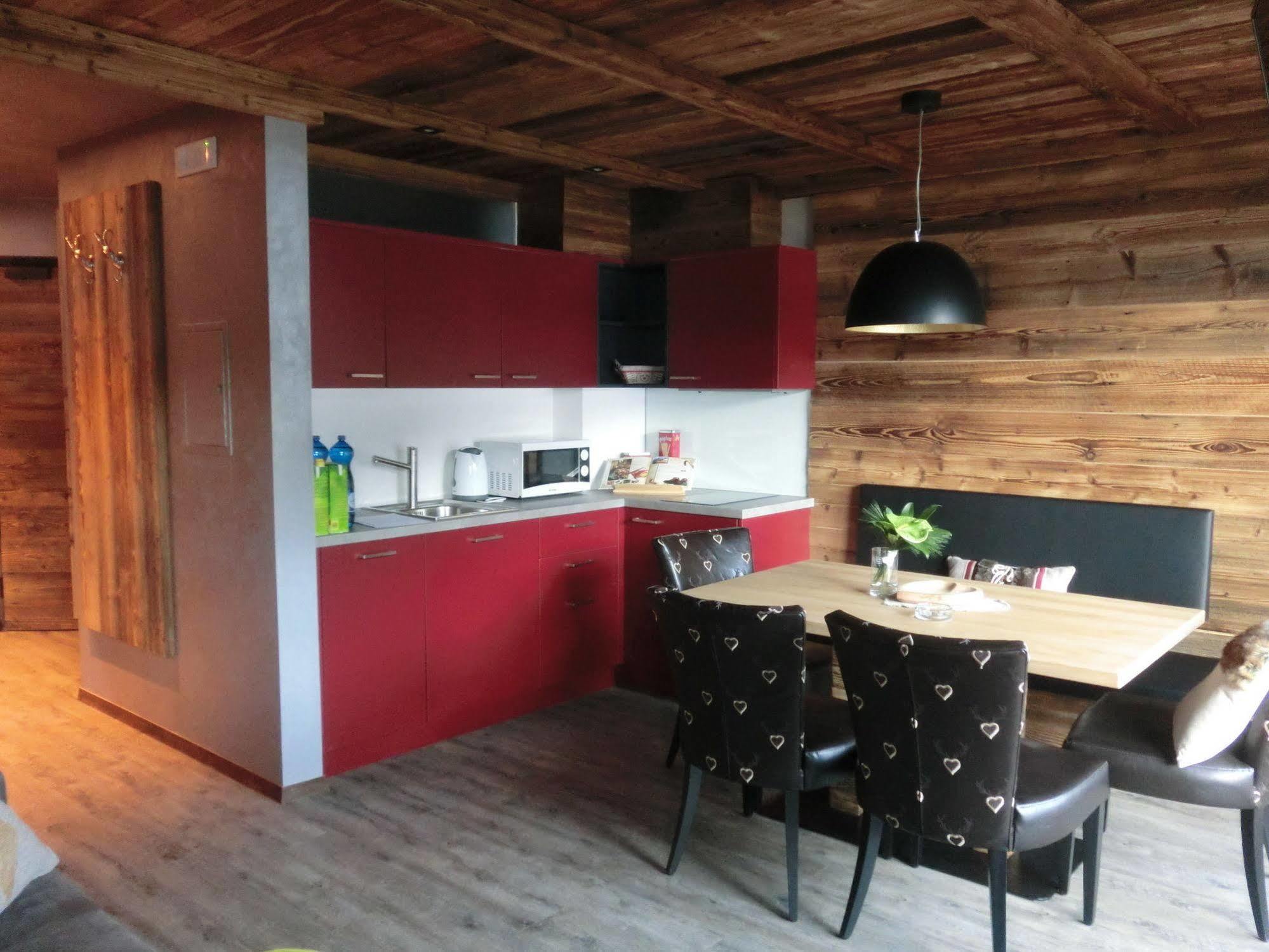 Chalet Stefan - Apartments Ла-Вілла Екстер'єр фото